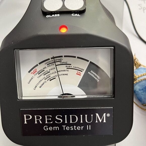 Vintage Blue Gemstone Cabochon Pendant Wire Wrapped 2" x 2" - Picture 7 of 7